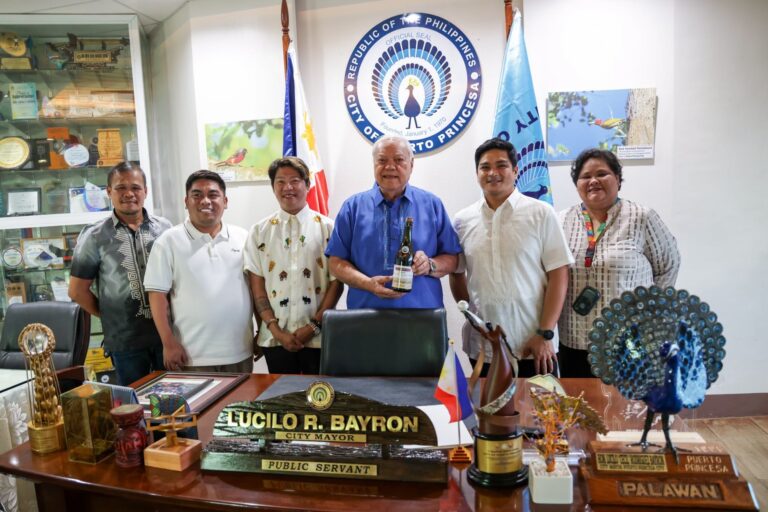 MAYOR BAYRON LEADS OATHTAKING OF NEW HALAL OPSYAL OF PUERTO PRINCESA CITY TOURISM COUNCIL