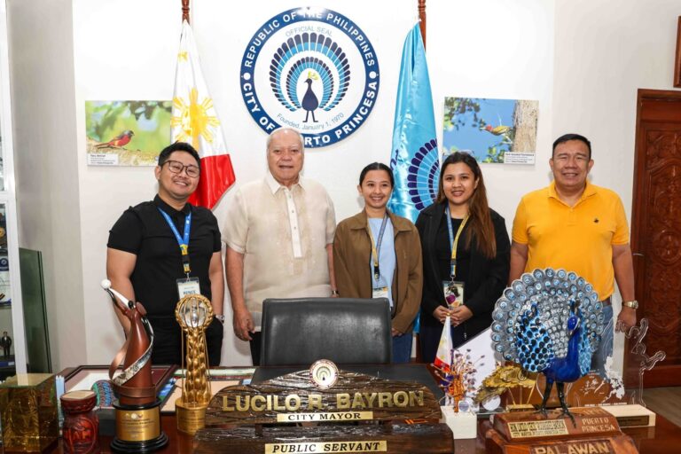 COMMISSION ON HUMAN RIGHTS CENTRAL OFFICE PAYS COURTESY CALL TO MAYOR BAYRON