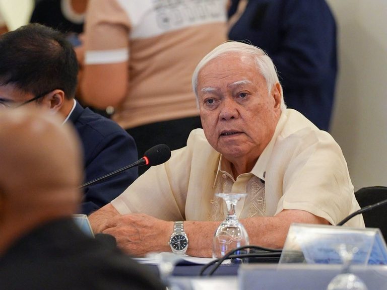 MAYOR BAYRON LEADS 3RD QUARTER CDRRMC MEETING