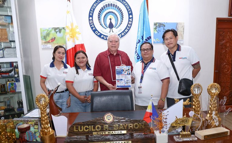 WE HOPE MEDICAL GROUP PAYS COURTESY CALL ON MAYOR BAYRON